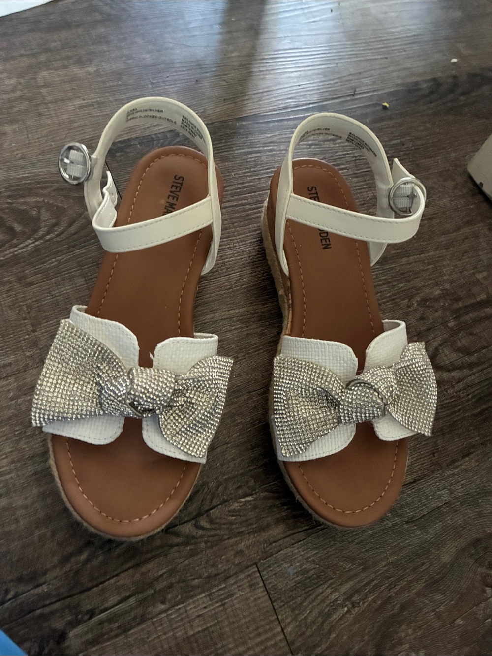 Steve Madden White Girls Sandals with Sparkling Silver Bow